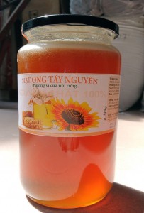 mat-ong-nguyen-chat-tay-nguyen-500ml